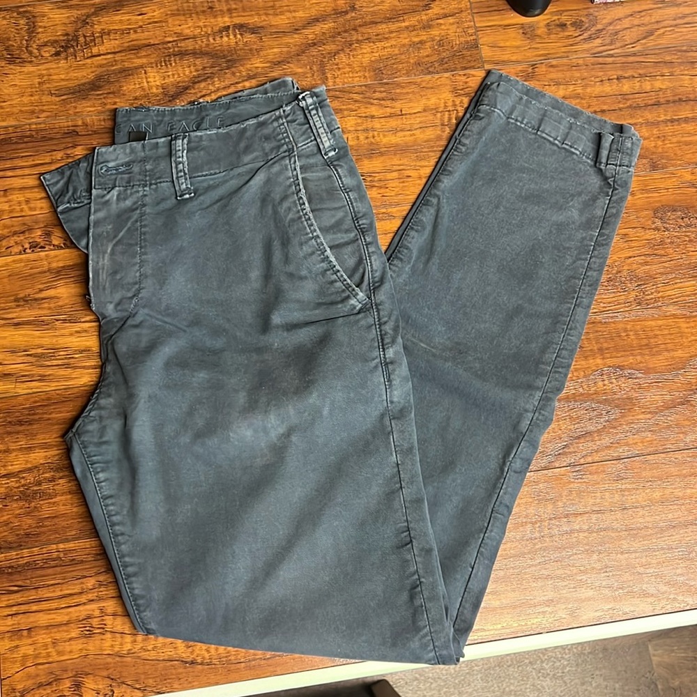 MENS AMERICAN EAGLE LIVED IN PANTS